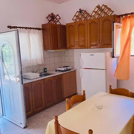 Privata A Cefalonia * Farsa